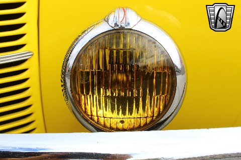 1940 Ford Deluxe image 59