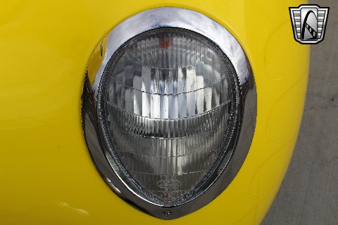 1940 Ford Deluxe image 60