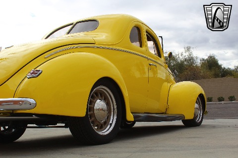 1940 Ford Deluxe image 88