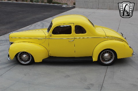 1940 Ford Deluxe image 11