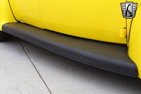 1940 Ford Deluxe image 89