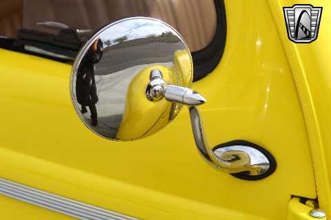 1940 Ford Deluxe image 66