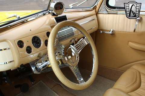 1940 Ford Deluxe image 92