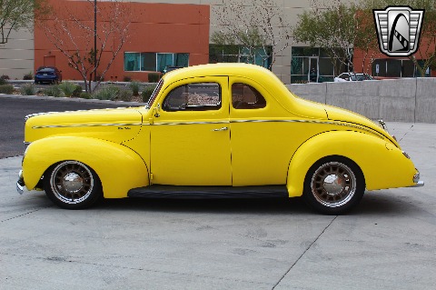 1940 Ford Deluxe image 19