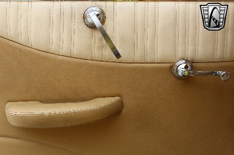 1940 Ford Deluxe image 97