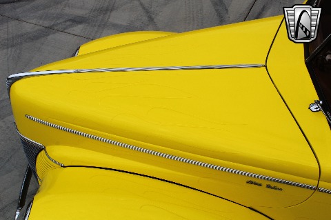 1940 Ford Deluxe image 46