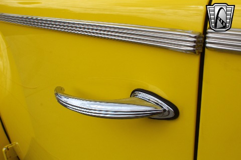 1940 Ford Deluxe image 73