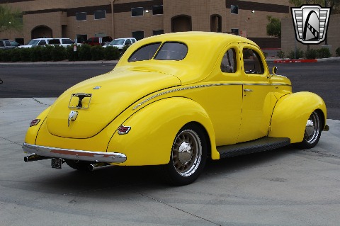 1940 Ford Deluxe image 22