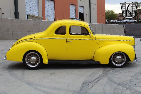 1940 Ford Deluxe image 23