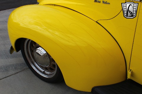 1940 Ford Deluxe image 75