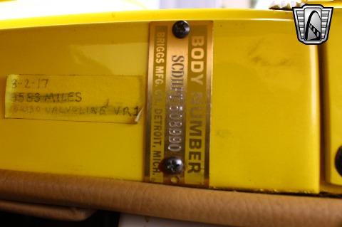 1940 Ford Deluxe image 101