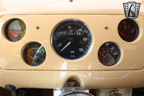 1940 Ford Deluxe image 102