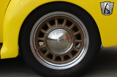 1940 Ford Deluxe image 78