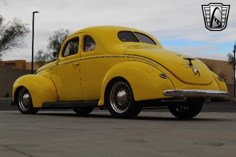 1940 Ford Deluxe image 28