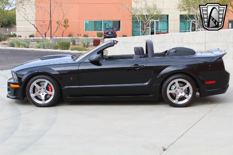 2007 Ford Mustang image 29
