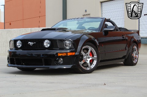 2007 Ford Mustang image 12