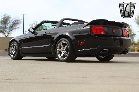 2007 Ford Mustang image 38