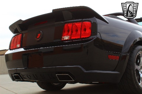 2007 Ford Mustang image 90