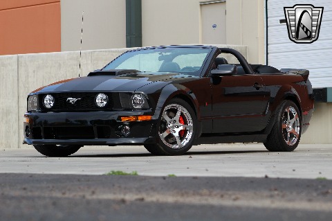 2007 Ford Mustang image 14
