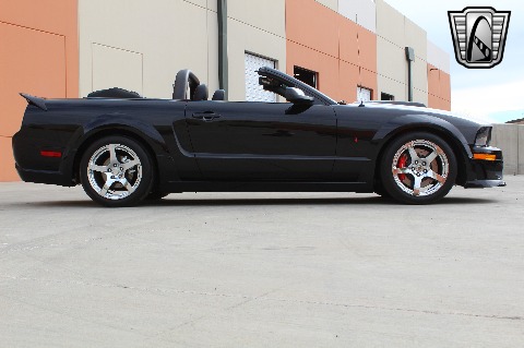 2007 Ford Mustang image 41