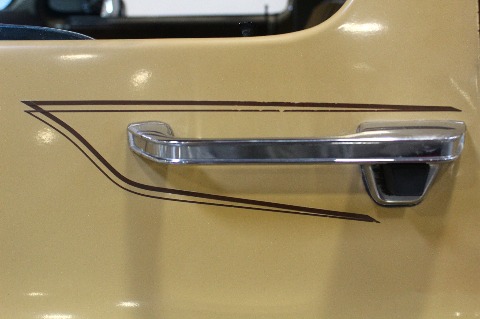 1975 Chevrolet Suburban image 46