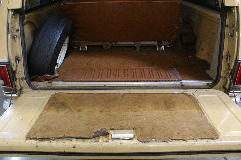 1975 Chevrolet Suburban image 125