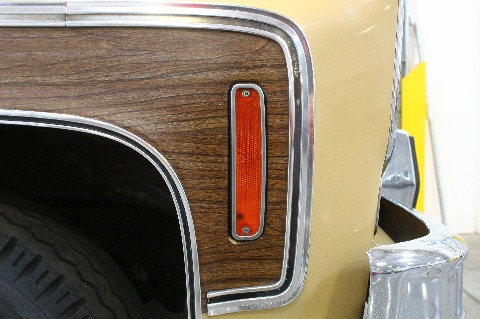 1975 Chevrolet Suburban image 77