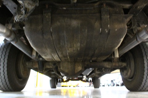 1975 Chevrolet Suburban image 131