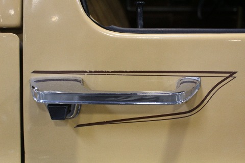 1975 Chevrolet Suburban image 80