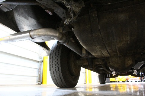 1975 Chevrolet Suburban image 132