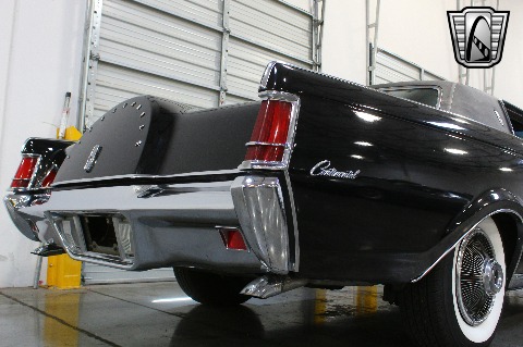 1971 Lincoln Mark III image 119