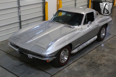 1967 Chevrolet Corvette image 10