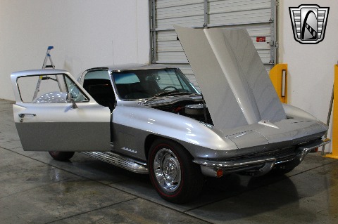 1967 Chevrolet Corvette image 114