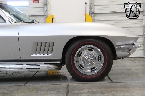 1967 Chevrolet Corvette image 101