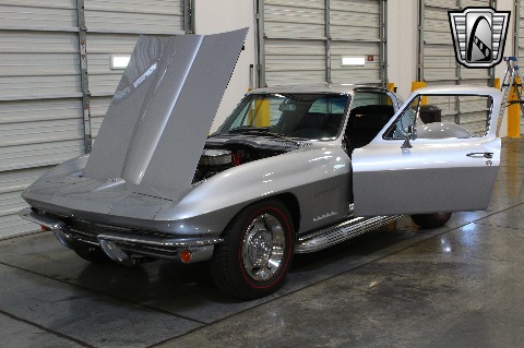 1967 Chevrolet Corvette image 25