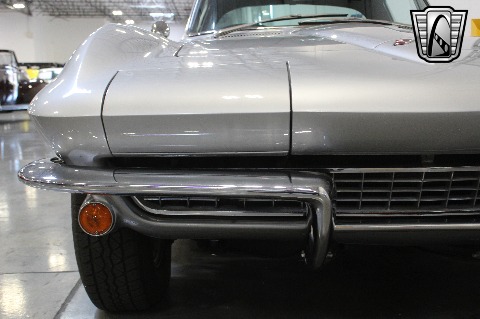 1967 Chevrolet Corvette image 104