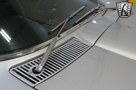 1967 Chevrolet Corvette image 105