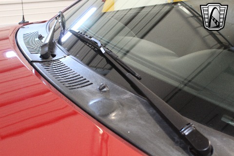 2000 Ford Mustang image 35