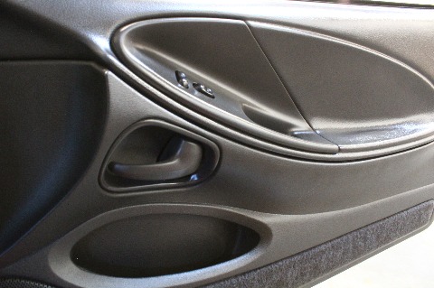 2000 Ford Mustang image 129