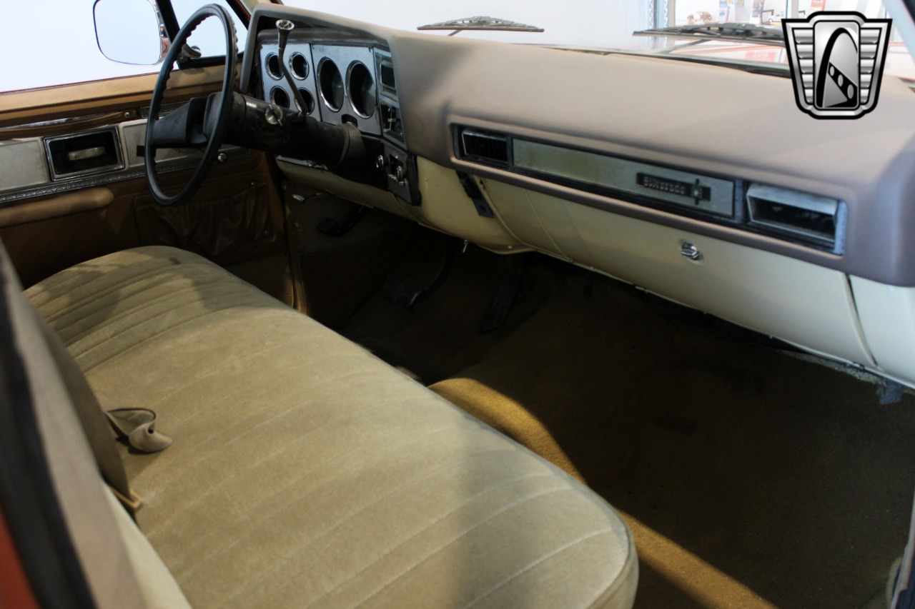 1978 Chevrolet Suburban 27