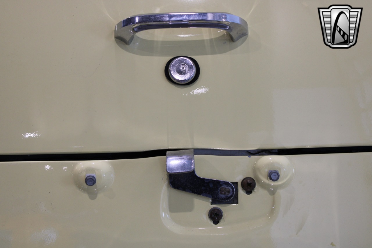 1961 Chevrolet Lakewood 61