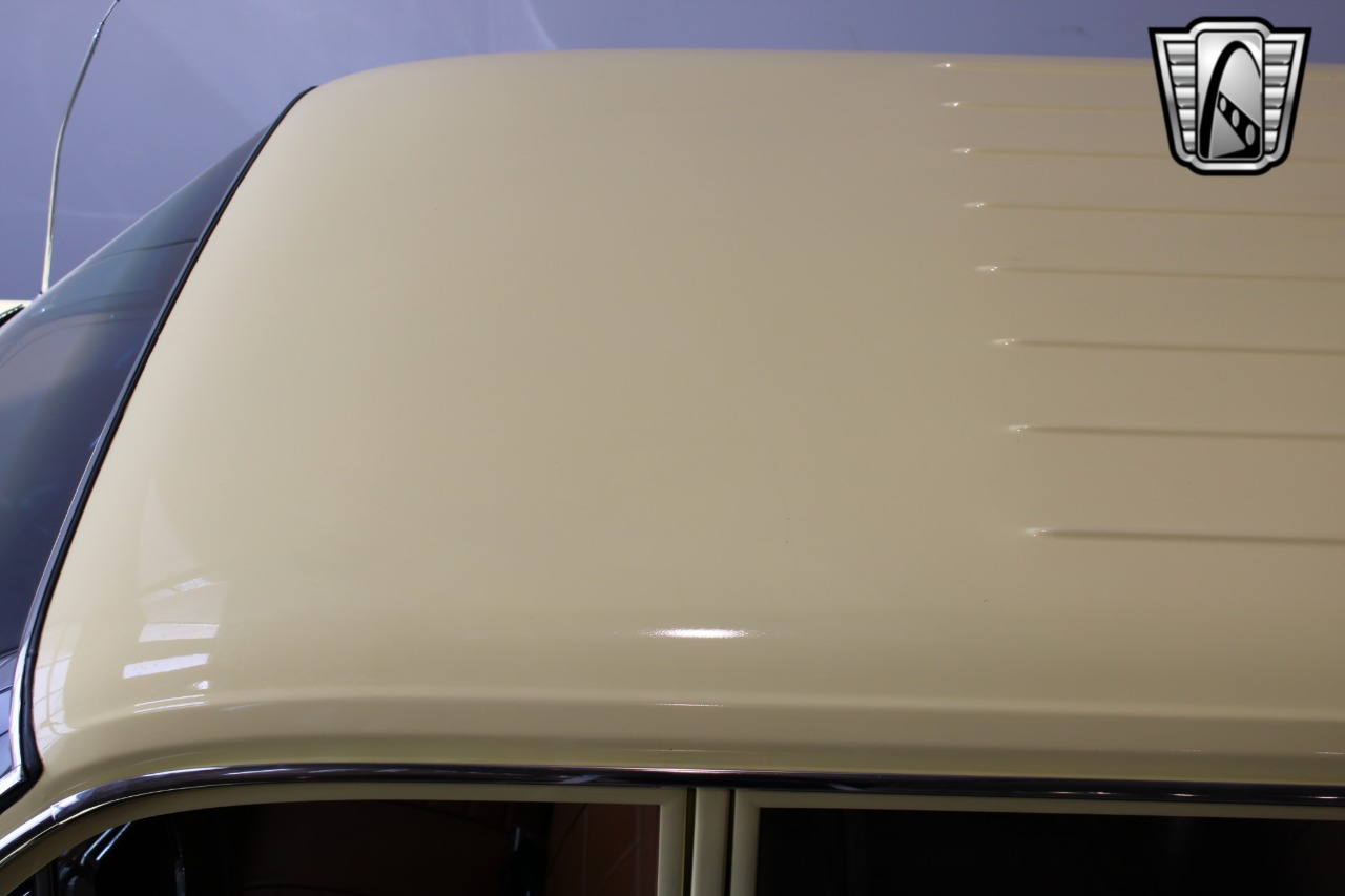 1961 Chevrolet Lakewood 36