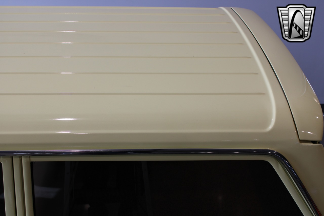 1961 Chevrolet Lakewood 37