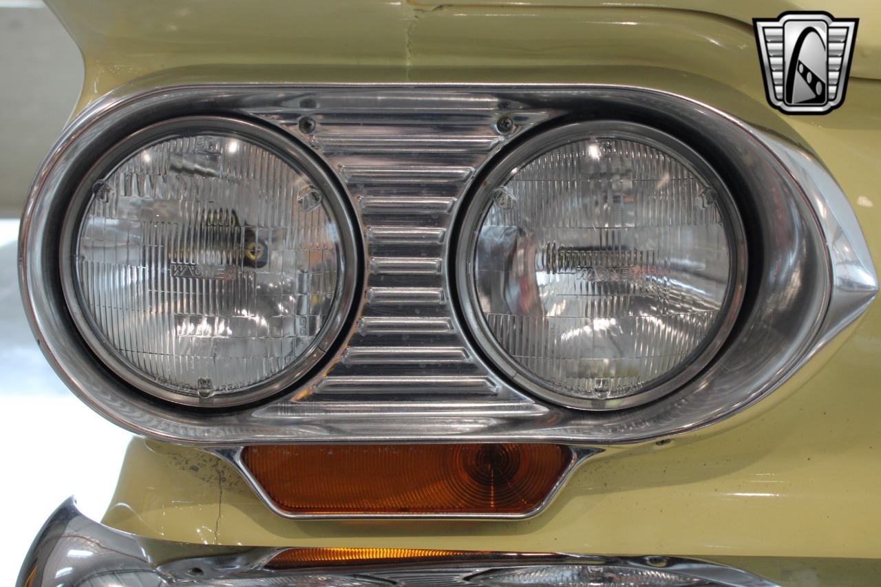 1961 Chevrolet Lakewood 76