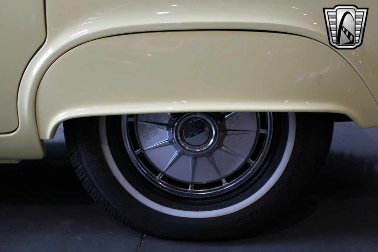 1961 Chevrolet Lakewood 56