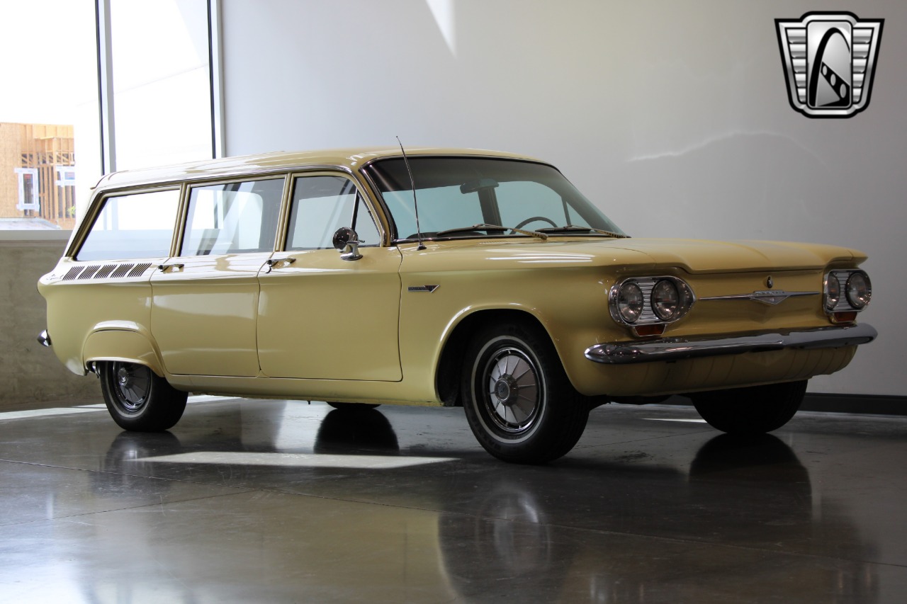 1961 Chevrolet Lakewood 32