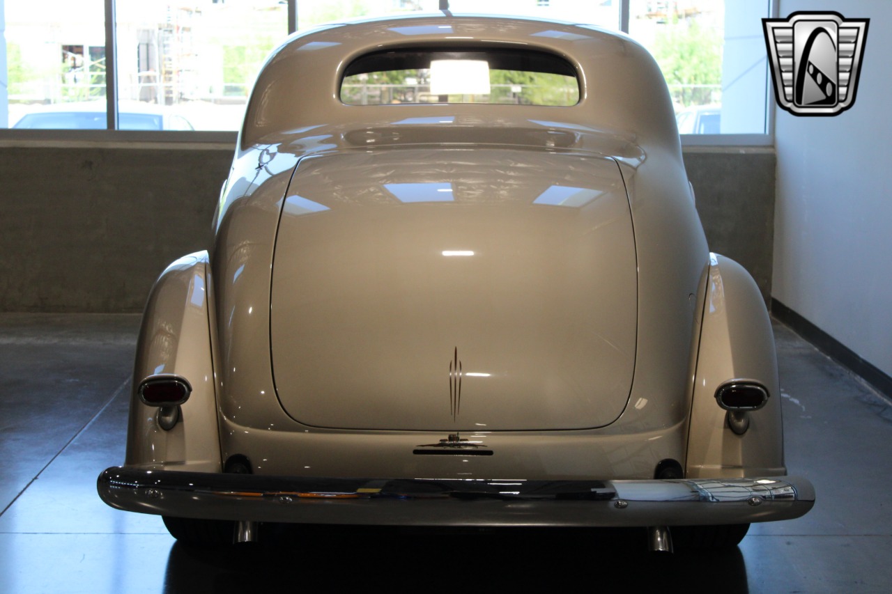 1938 Nash LaFayette 10