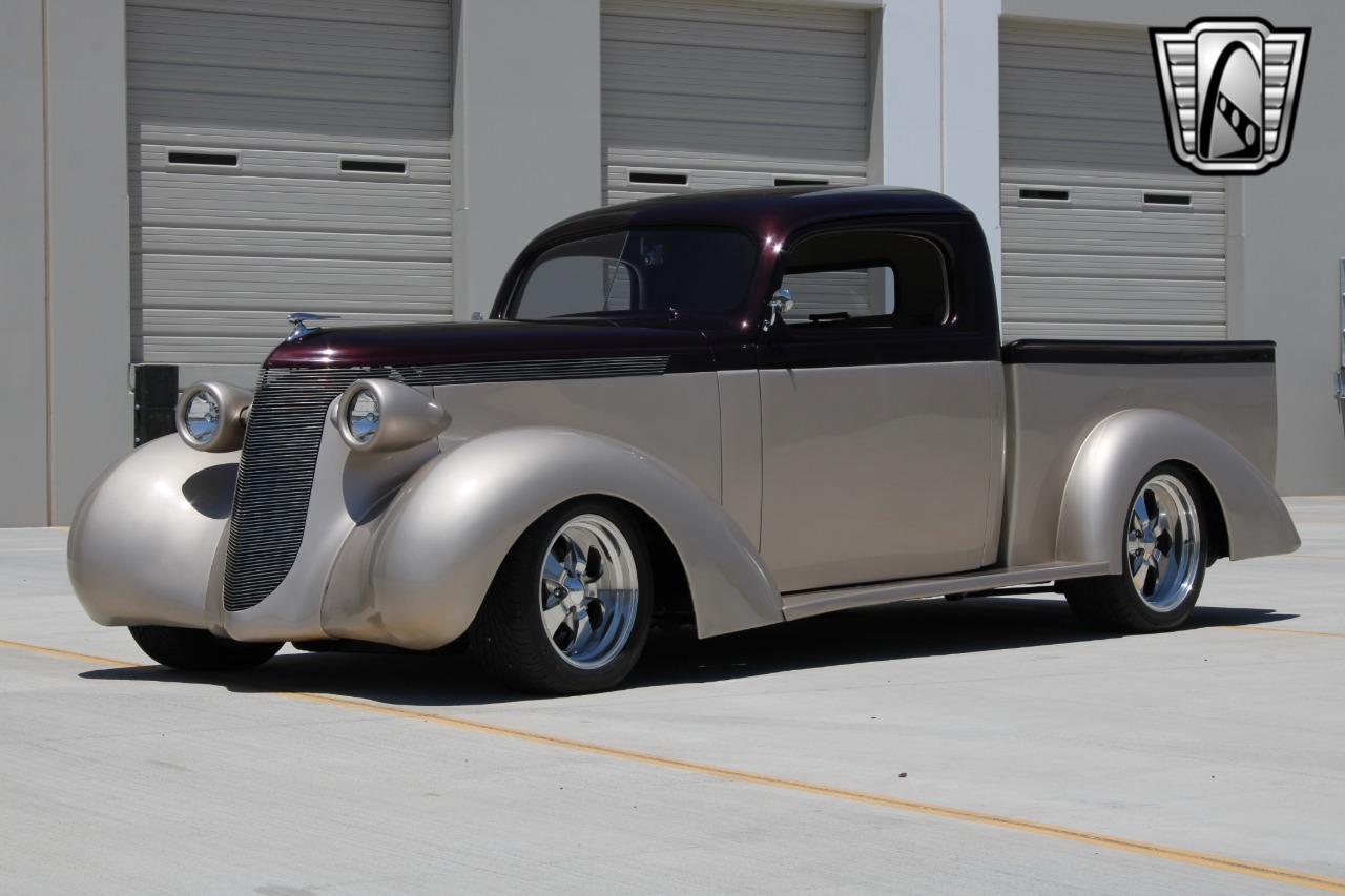 1937 Studebaker J5 Coupe Express 30