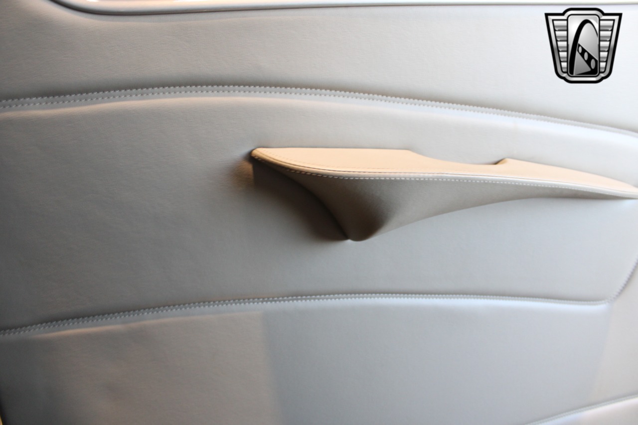 1937 Studebaker J5 Coupe Express 65