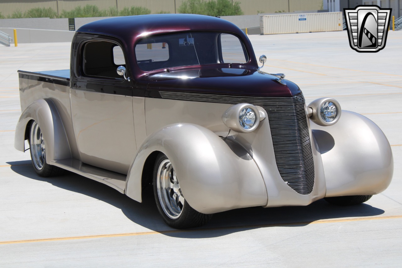 1937 Studebaker J5 Coupe Express 4
